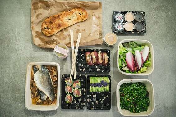 משלוח ממסעדת 4sea // צילום: תומר פולטין